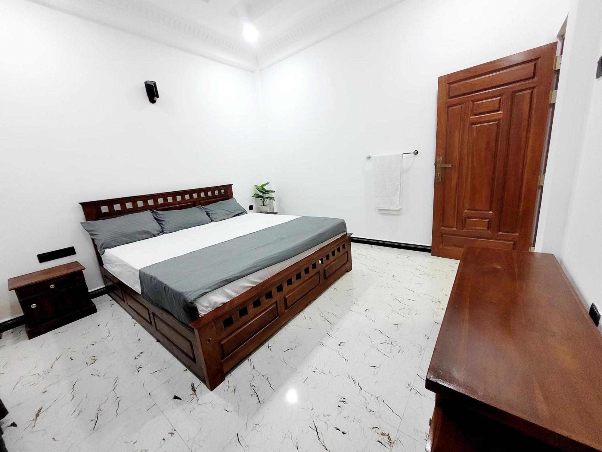 Appartamento Munril Guest Jaffna Esterno foto