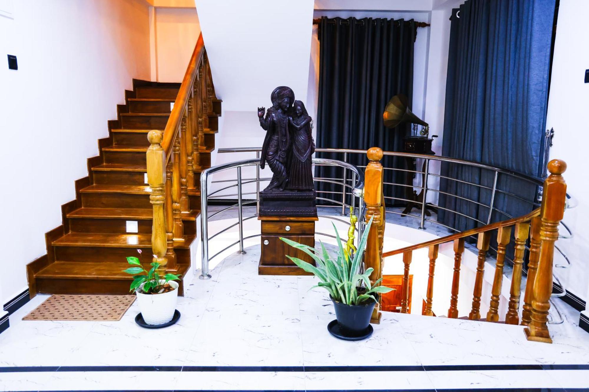 Appartamento Munril Guest Jaffna Esterno foto