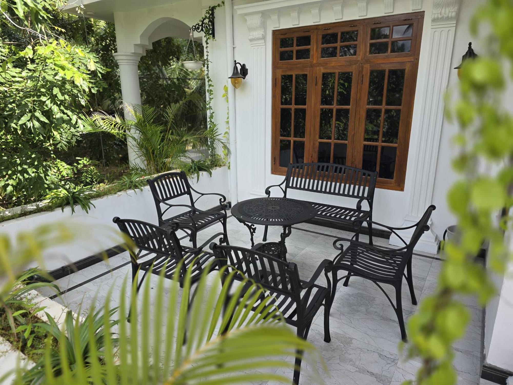 Appartamento Munril Guest Jaffna Esterno foto