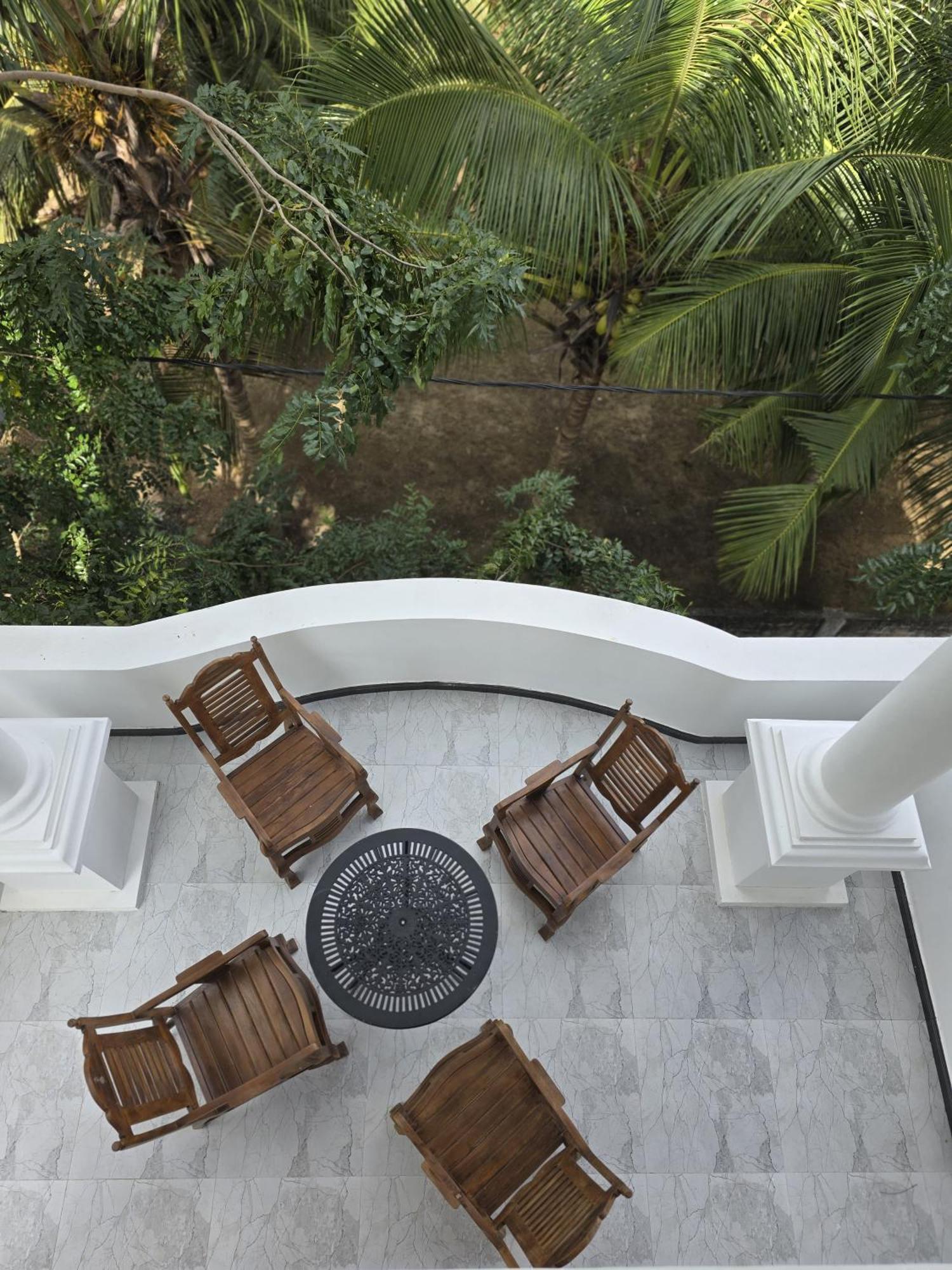 Appartamento Munril Guest Jaffna Esterno foto