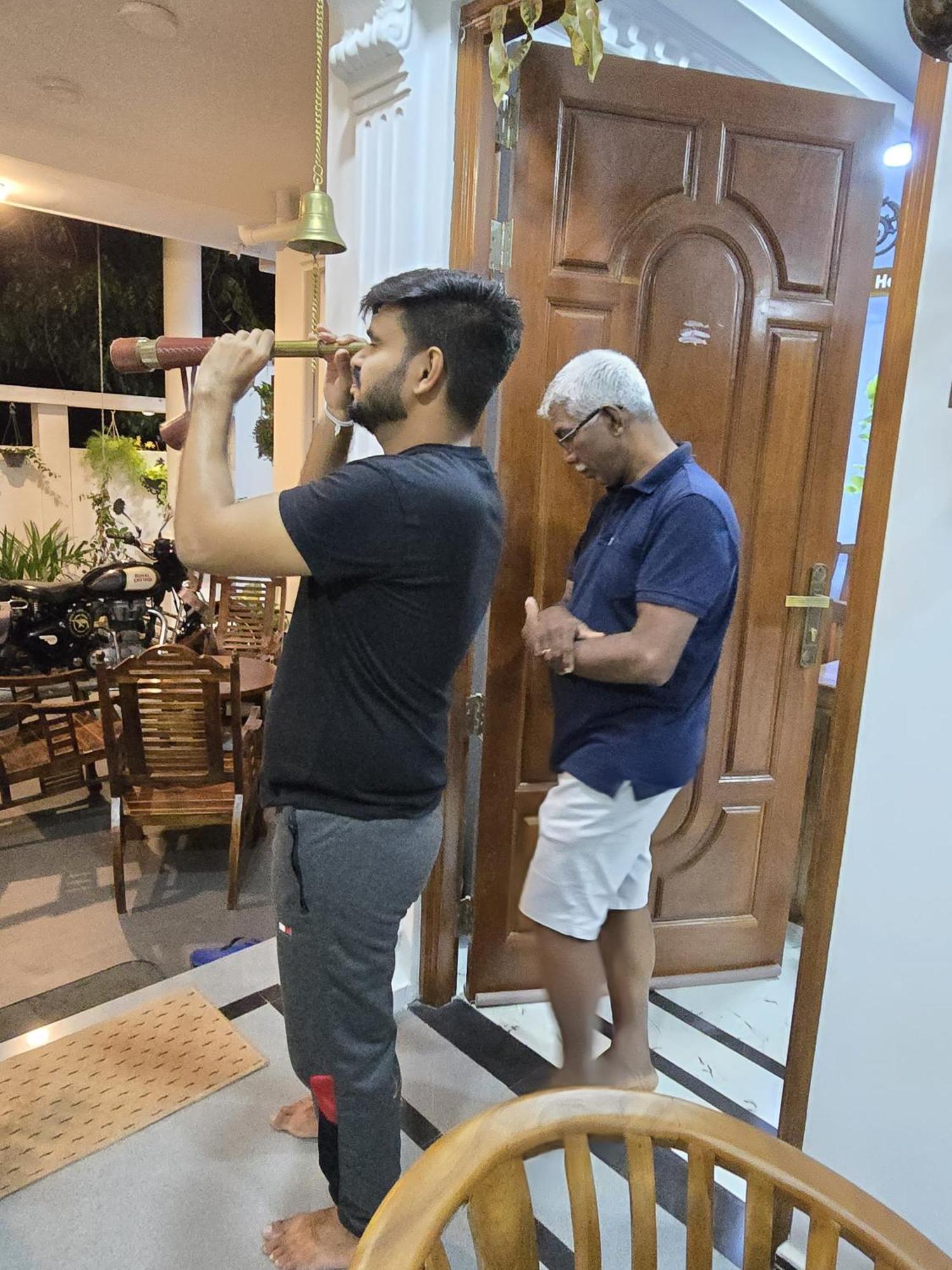 Appartamento Munril Guest Jaffna Esterno foto