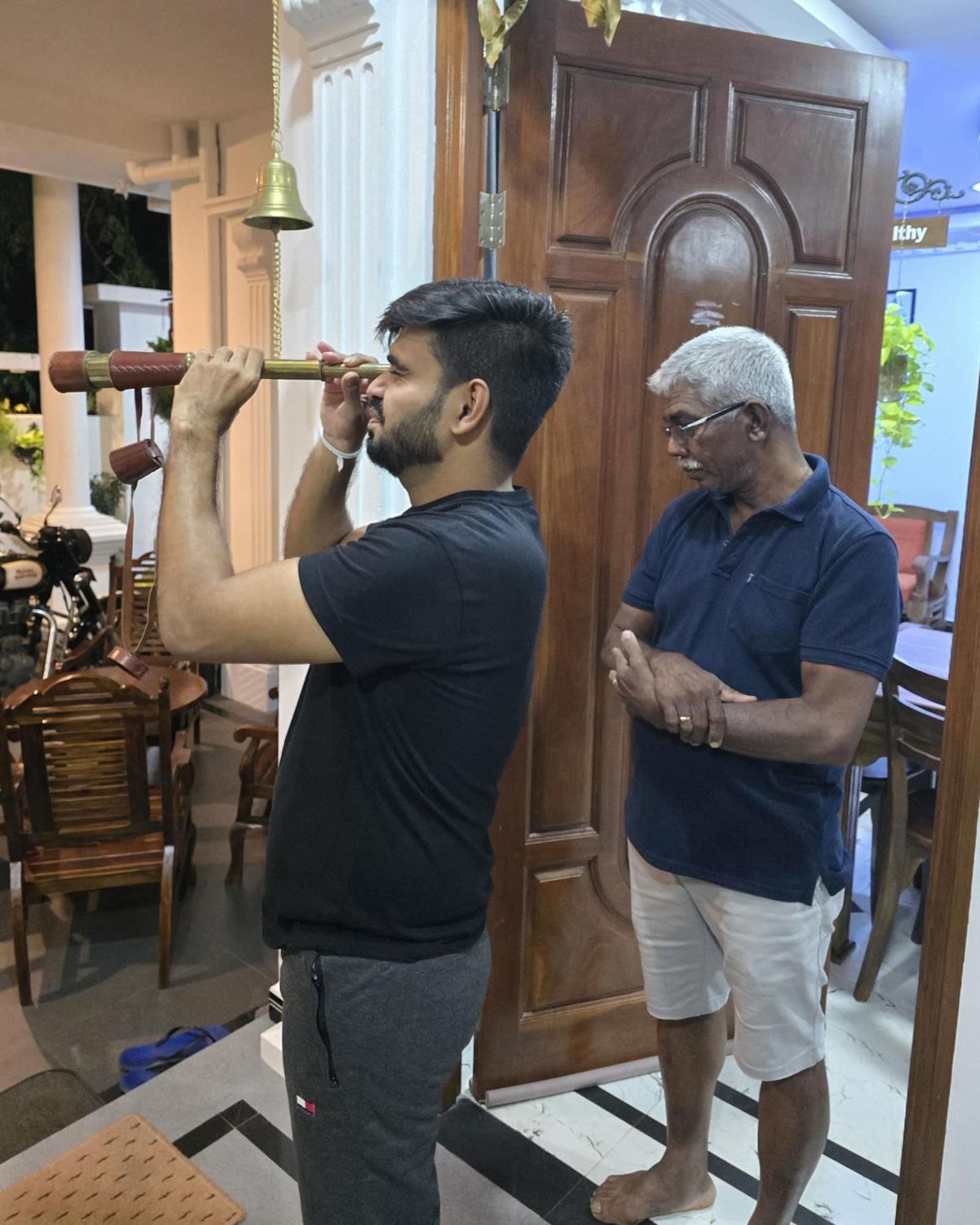 Appartamento Munril Guest Jaffna Esterno foto
